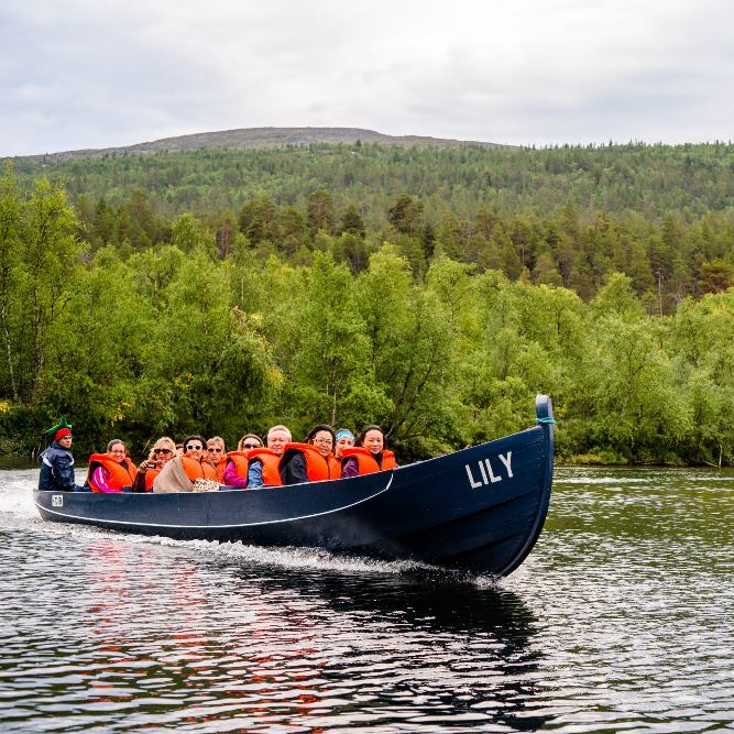 INARIVIIKOT: Jokiveneretki Ravadasputouksille